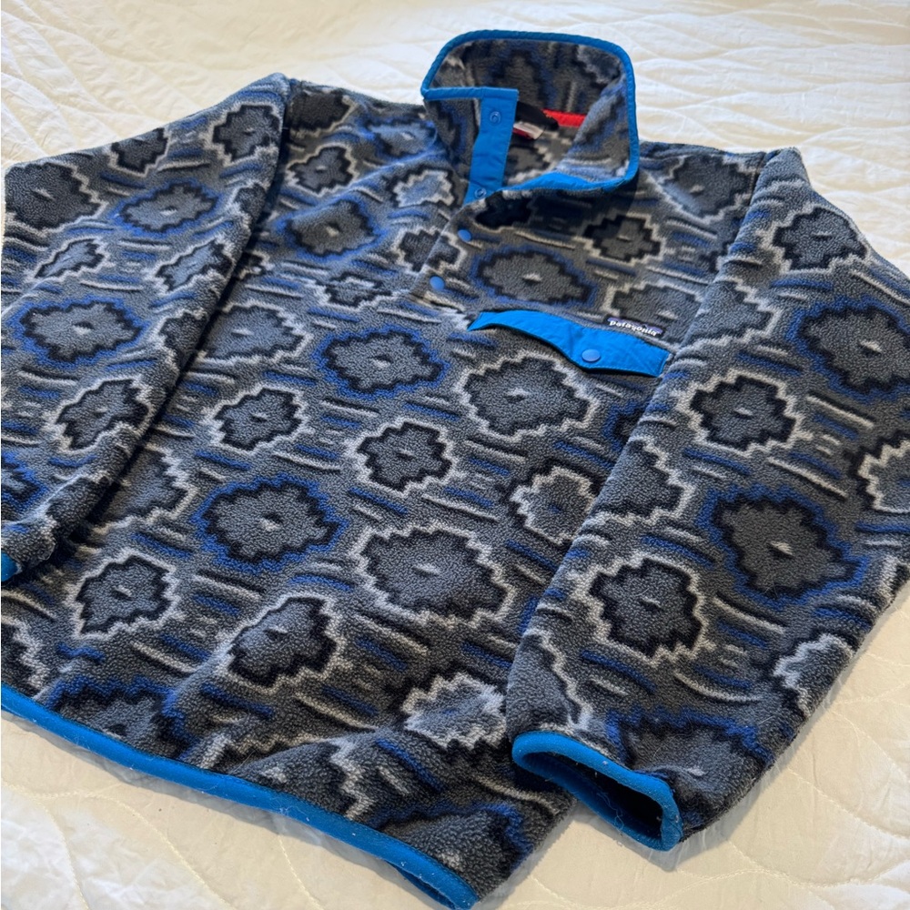Patagonia Geometric Aztec Patterned Pullover - Picture 2 of 12